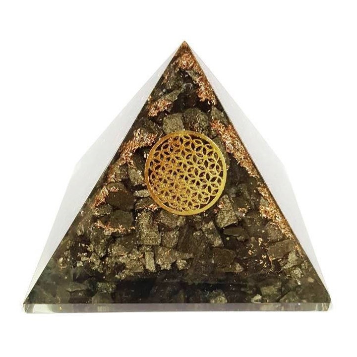 pirâmide orgonite pirite – 7 x 7