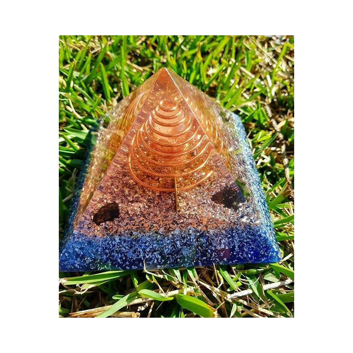 Piramide Orgonite - 12 x 12 x 8